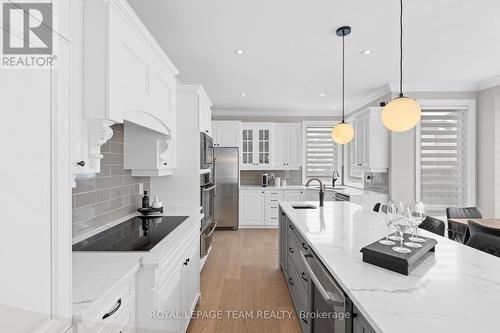 144 Whernside Terrace, Ottawa, ON - Indoor Photo Showing Kitchen With Upgraded Kitchen