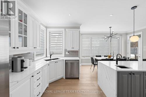 144 Whernside Terrace, Ottawa, ON - Indoor Photo Showing Kitchen With Double Sink With Upgraded Kitchen