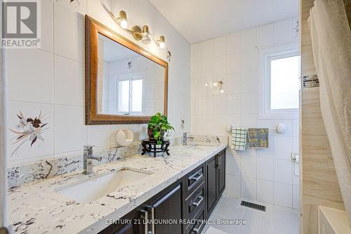 183 Willowbrook Road, Markham, ON - Indoor Photo Showing Bathroom