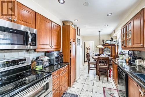 7150 Harwick Drive, Mississauga, ON - Indoor Photo Showing Kitchen