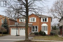 48 HOWELL STREET Brampton, ON L6Y 3H8