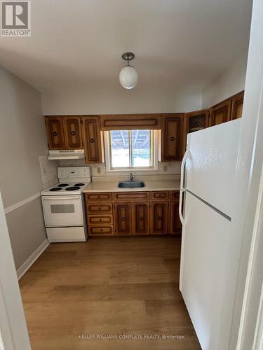 1219 Argreen Road, Mississauga, ON - Indoor Photo Showing Kitchen