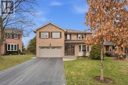 2097 EDGEBANK COURT  Burlington, ON L7M 2S8
