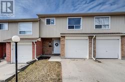 64 - 279 BLUEVALE STREET N  Waterloo, ON N2J 4L8