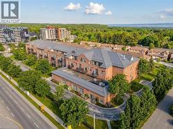 262 DUNDAS Street E Unit# 320  Waterdown, ON L8B 1A9