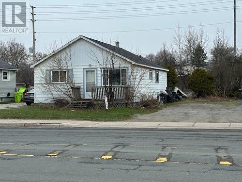 1272 Wellington ST E  Sault Ste. Marie, ON P6A 2P4