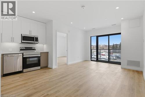 525 NEW DUNDEE Road Unit# 204  Kitchener, ON N2P 0K8