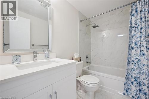 151 Clairfields Drive Unit# 3, Guelph, ON - Indoor Photo Showing Bathroom