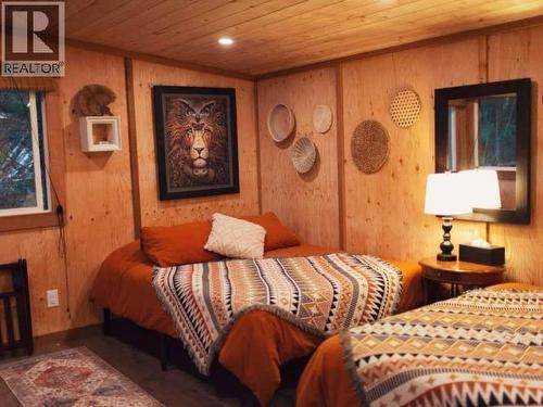 9340 Malaspina Rd, Powell River, BC - Indoor Photo Showing Bedroom