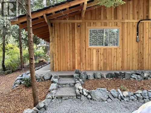 9340 Malaspina Rd, Powell River, BC - 