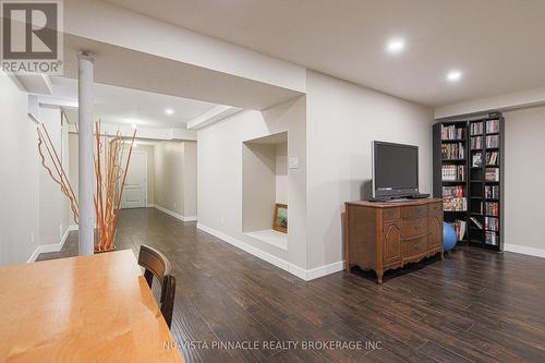 1908 Coronation Drive, London North (North E), ON - Indoor
