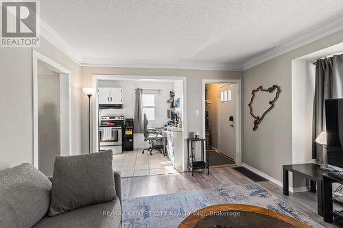292 Paardeberg Crescent, London East (East C), ON - Indoor Photo Showing Living Room