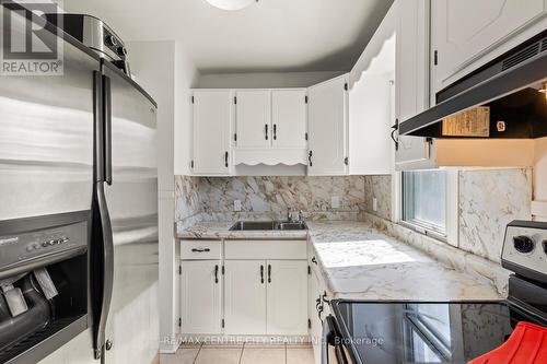 292 Paardeberg Crescent, London East (East C), ON - Indoor Photo Showing Kitchen
