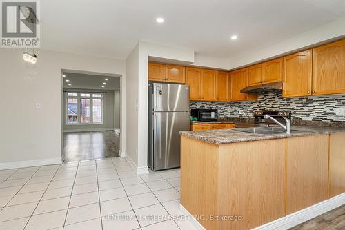 449 Aspendale Crescent, Mississauga, ON - Indoor Photo Showing Kitchen With Double Sink