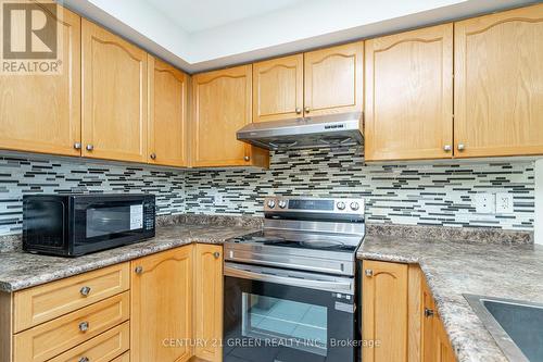 449 Aspendale Crescent, Mississauga, ON - Indoor Photo Showing Kitchen