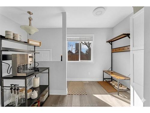 747 Windsor, Windsor, ON 