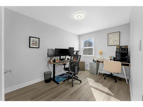 747 Windsor, Windsor, ON 