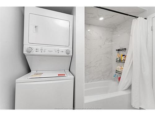 747 Windsor, Windsor, ON 