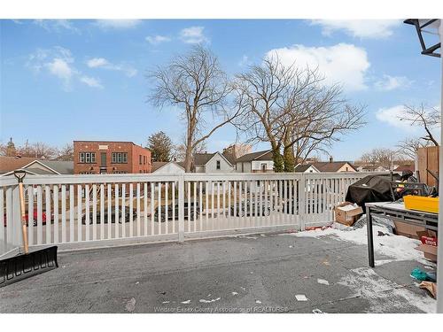 747 Windsor, Windsor, ON 