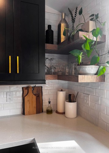 22 Smith Drive, Mapleton, ON - Indoor