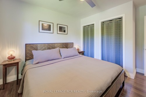 22 Smith Drive, Mapleton, ON - Indoor Photo Showing Bedroom