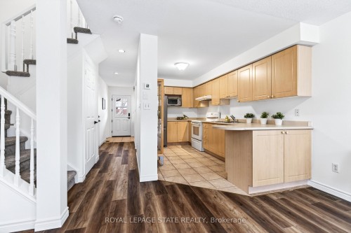 1279 Nottingham Avenue, Burlington, ON - Indoor Photo Showing Kitchen