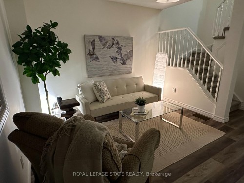 1279 Nottingham Avenue, Burlington, ON - Indoor Photo Showing Living Room
