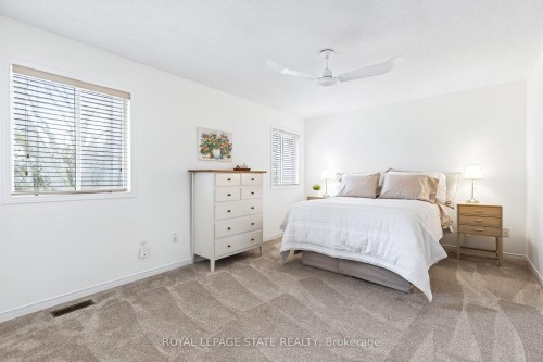 1279 Nottingham Avenue, Burlington, ON - Indoor Photo Showing Bedroom