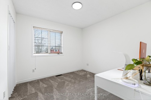1279 Nottingham Avenue, Burlington, ON - Indoor Photo Showing Other Room