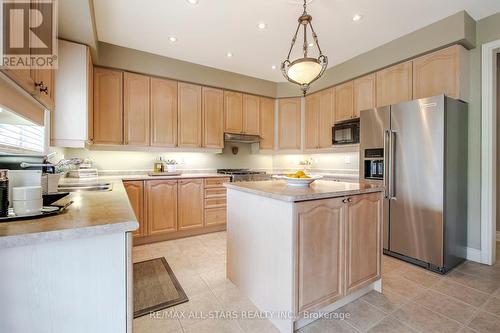 125 Second Avenue, Uxbridge, ON - Indoor Photo Showing Kitchen With Stainless Steel Kitchen
