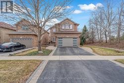 2423 VALLEY HEIGHTS CRESCENT  Oakville, ON L6H 6X2
