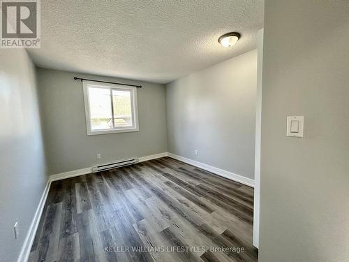 2 - 83 Marlborough Avenue, London South (South I), ON - Indoor Photo Showing Other Room