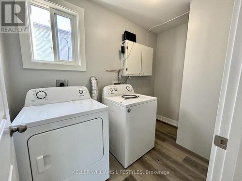 2 - 83 Marlborough Avenue, London South (South I), ON - Indoor Photo Showing Laundry Room