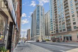 2604 - 242 RIDEAU STREET  Ottawa, ON K1N 0B7