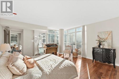303 - 1600 Charles Street, Whitby, ON - Indoor Photo Showing Bedroom