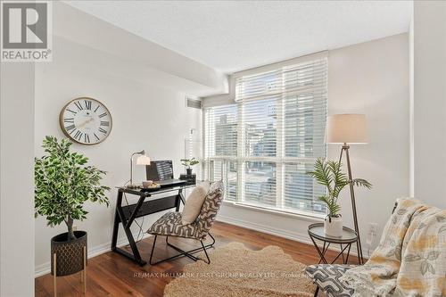 303 - 1600 Charles Street, Whitby, ON - Indoor Photo Showing Office