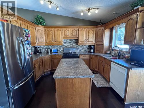 930 Sinotte Crescent, La Ronge, SK - Indoor Photo Showing Kitchen With Double Sink