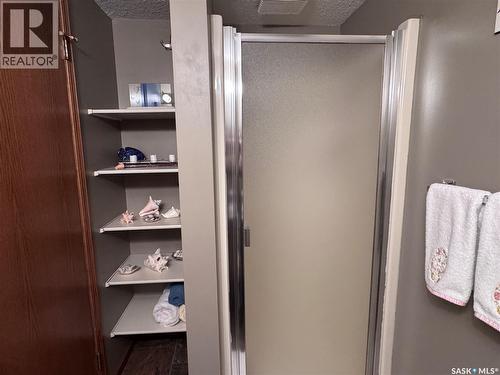 930 Sinotte Crescent, La Ronge, SK - Indoor