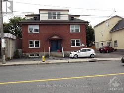 3 - 570 GLADSTONE AVENUE Ottawa, ON K1R 5P3