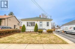 22 DAVID AVENUE  Hamilton, ON L9A 3V1