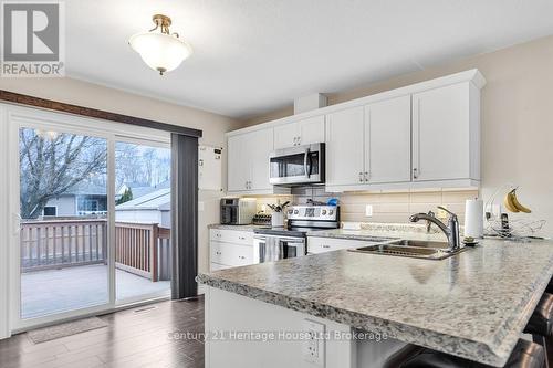 69 William Street, Tillsonburg, ON - Indoor Photo Showing Kitchen With Double Sink
