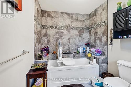 69 William Street, Tillsonburg, ON - Indoor Photo Showing Bathroom