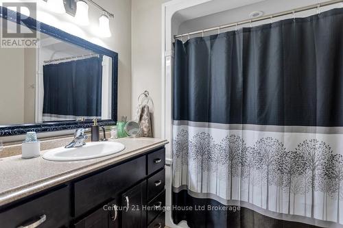 69 William Street, Tillsonburg, ON - Indoor Photo Showing Bathroom