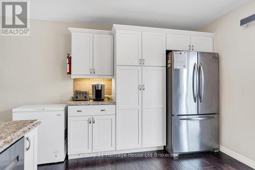 69 William Street, Tillsonburg, ON - Indoor Photo Showing Kitchen