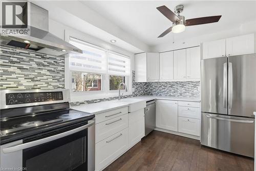 2252 Upper Middle Road Unit# 4, Burlington, ON - Indoor Photo Showing Kitchen With Stainless Steel Kitchen With Upgraded Kitchen