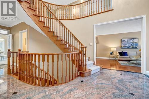 11 Palace Court, Richmond Hill, ON - Indoor Photo Showing Other Room
