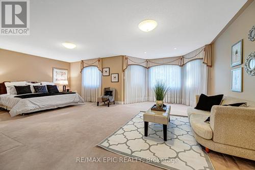 11 Palace Court, Richmond Hill, ON - Indoor