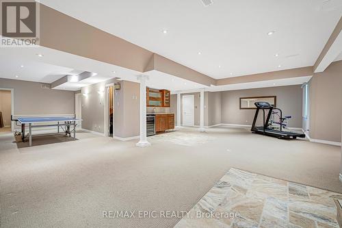 11 Palace Court, Richmond Hill, ON - Indoor