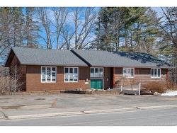 340 MacDonald AVE Oromocto, NB E2V 2J3