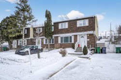 13068 Rue Monk Montréal (Pierrefonds-Roxboro), QC H8Z 1V2